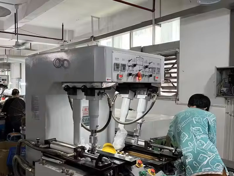 keytop shoes factory 01